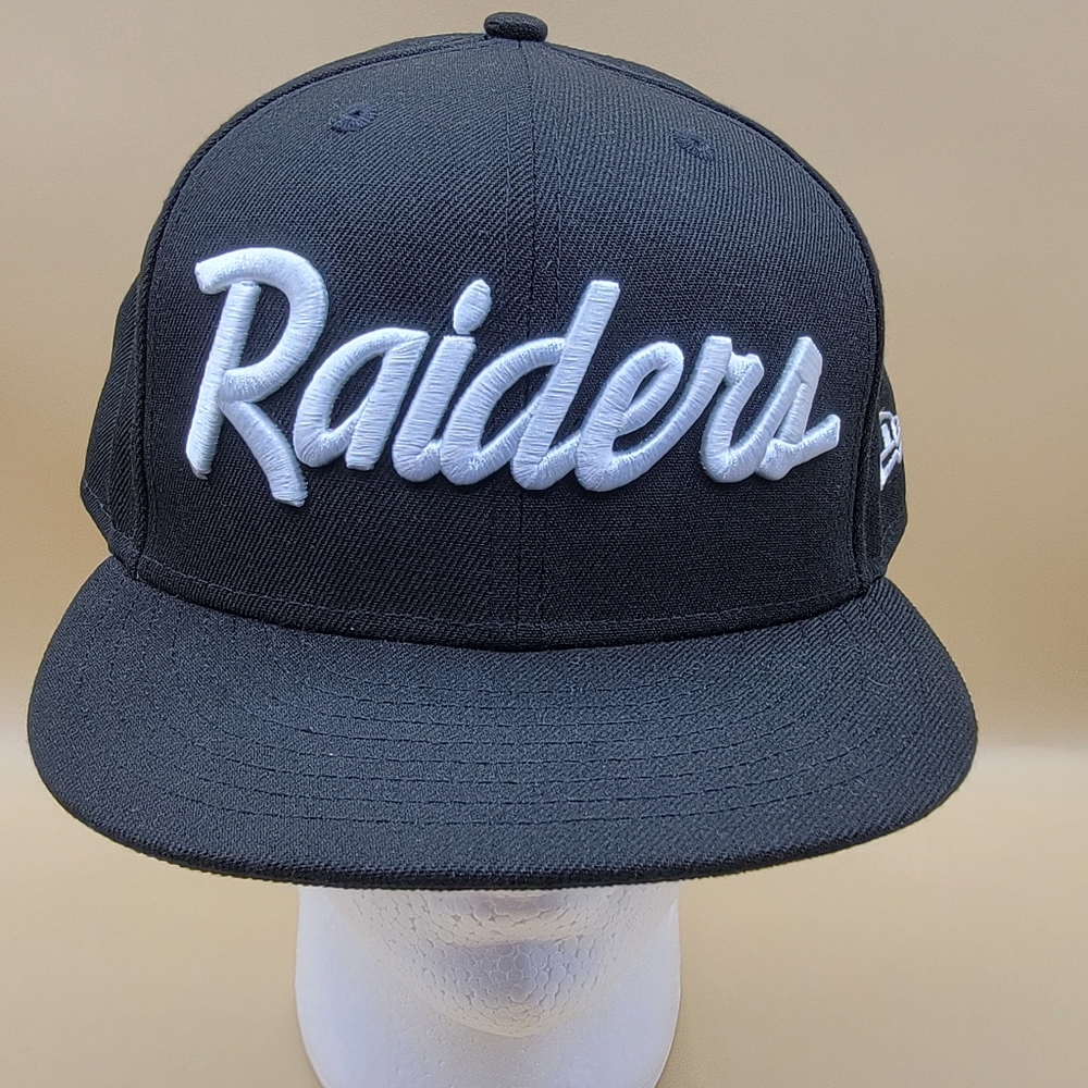 Las Vegas Raiders 9FIFTY New Era NFL Men's Snapback Hat Cap Black White Script